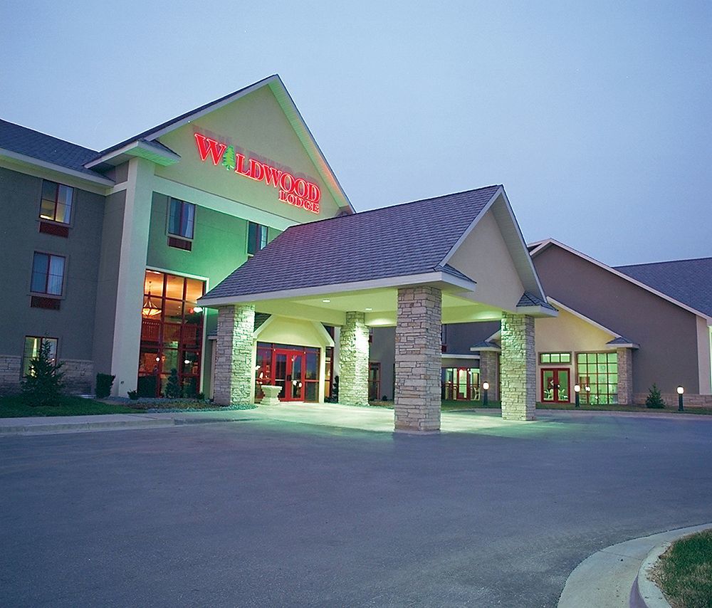 Wildwood Lodge & Suites Clive Exterior foto
